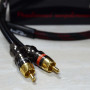 Межблочный направленный кабель Q-series RCA-0,5.2 мет.раз.0,5м